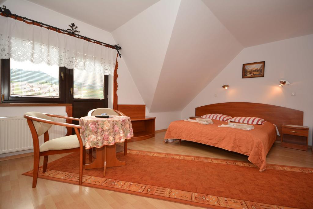 Willa Kubik Zakopane Rom bilde